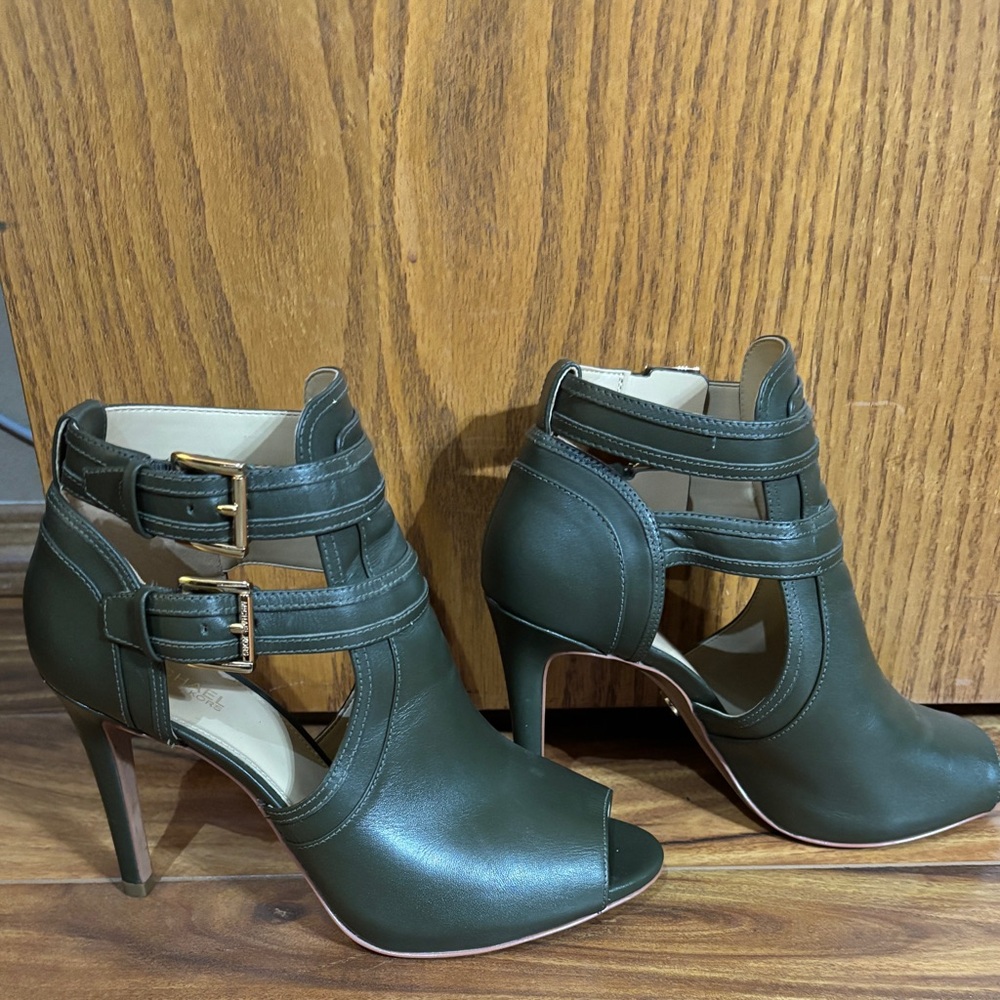 MICHAEL Michael Kors Olive Green Strappy Heels